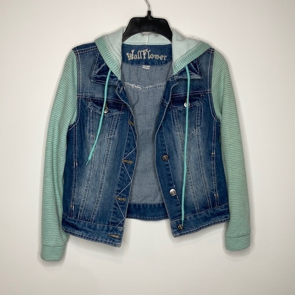 Wallflower Jackets & Blazers - Wallflower jean jacket size medium